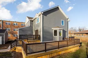 606 S York St, Elmhurst, IL 60126 - Photo 4