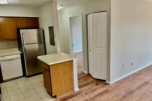 746 Prescott Dr, Roselle, IL 60172 - Photo 4