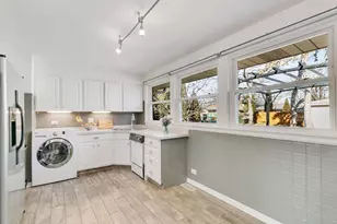 9512 Jefferson Ave, Brookfield, IL 60513 - Photo 6