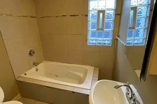 6835 S Calumet Ave, Chicago, IL 60637 - Photo 38