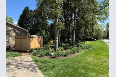 28W075 Aurora Avenue, Naperville, IL 60540 - Photo 4