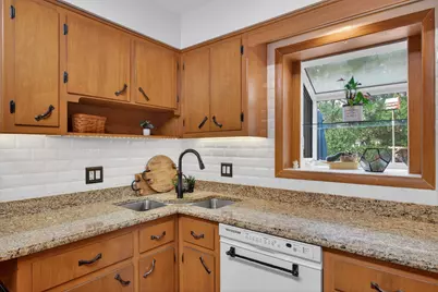 28W075 Aurora Avenue, Naperville, IL 60540 - Photo 14