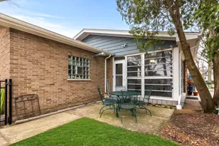 28W075 Aurora Ave, Naperville, IL 60540 - Photo 48