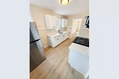 [Address not provided], Waukegan, IL 60085 - Photo 4