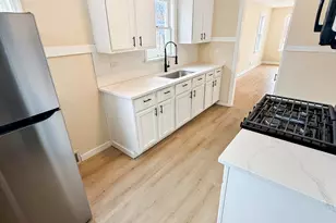 [Address not provided], Waukegan, IL 60085 - Photo 4