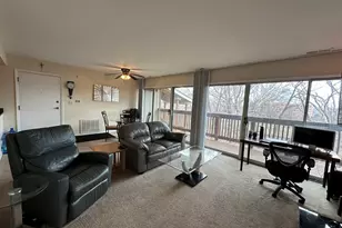 5821 Oakwood Dr, Lisle, IL 60532 - Photo 10