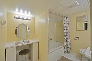 5238 N Moody Ave, Chicago, IL 60630 - Photo 14