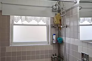 5238 N Moody Ave, Chicago, IL 60630 - Photo 8