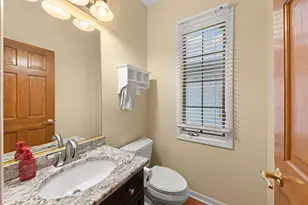 26W172 Klein Creek Dr, Winfield, IL 60190 - Photo 10