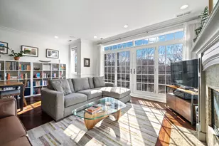 840 W Roscoe St, Chicago, IL 60657 - Photo 4