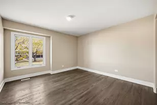 19 Cour Leroux, Palos Hills, IL 60465 - Photo 12