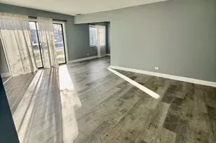 4000 Bayside Dr, Palatine, IL 60074 - Photo 6