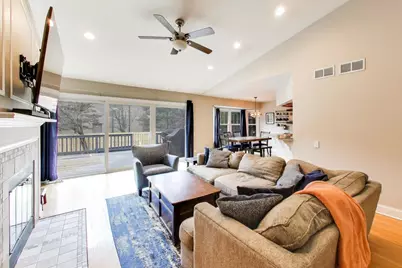 1620 Glacier Parkway, Algonquin, IL 60102 - Photo 4