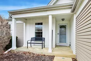 1620 Glacier Pkwy, Algonquin, IL 60102 - Photo 2