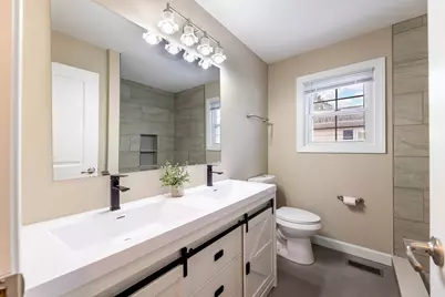 1616 Wilcox Street, Crest Hill, IL 60435 - Photo 10