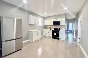 532 N Lawler Ave, Chicago, IL 60644 - Photo 2