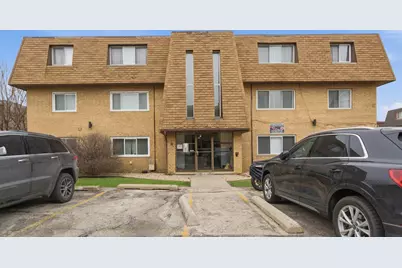 10440 Natoma Avenue #9, Chicago Ridge, IL 60415 - Photo 1