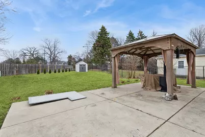 603 Harris Drive, Buffalo Grove, IL 60089 - Photo 18