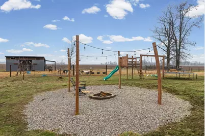 4239 Seven Hills Road, Odin, IL 62870 - Photo 8