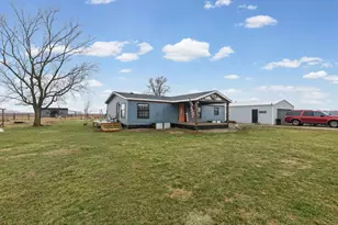 4239 Seven Hills Rd, Odin, IL 62870 - Photo 4