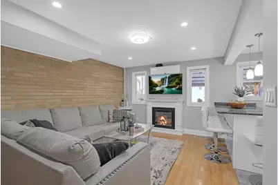 9356 N Parkside Avenue, Des Plaines, IL 60016 - Photo 14