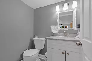 9356 N Parkside Ave, Des Plaines, IL 60016 - Photo 10