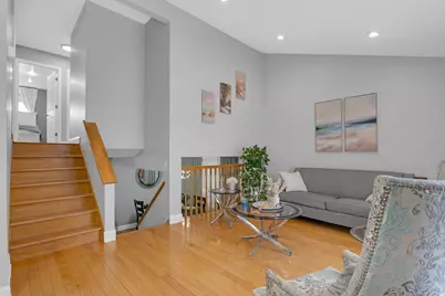 9356 N Parkside Avenue, Des Plaines, IL 60016 - Photo 4