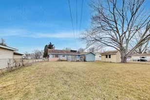 260 Mohave St, Hoffman Estates, IL 60169 - Photo 32