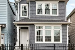 1938 N Ridgeway Ave, Chicago, IL 60647 - Photo 4