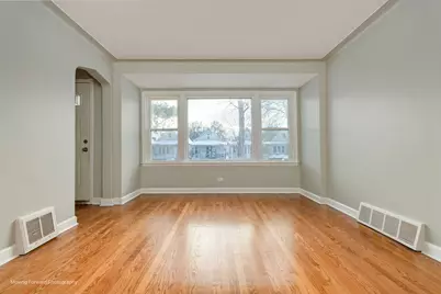 8367 S Baltimore Avenue, Chicago, IL 60617 - Photo 2