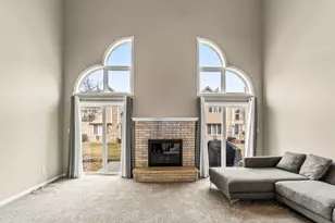 7720 Richardson Ln, Tinley Park, IL 60487 - Photo 10