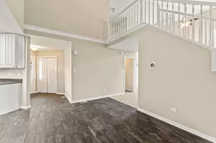 7720 Richardson Ln, Tinley Park, IL 60487 - Photo 8