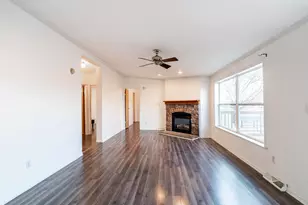 641 Bluebird Cir, Sandwich, IL 60548 - Photo 10