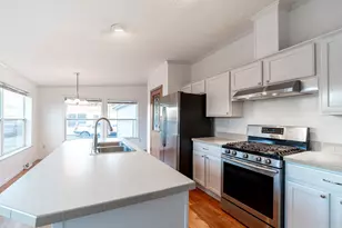 641 Bluebird Cir, Sandwich, IL 60548 - Photo 6