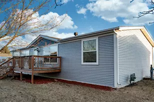 641 Bluebird Cir, Sandwich, IL 60548 - Photo 2