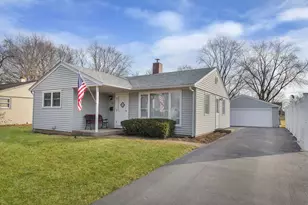 2302 Flicker Ln, Rolling Meadows, IL 60008 - Photo 1