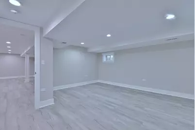 8834 S Albany Avenue, Evergreen Park, IL 60805 - Photo 26
