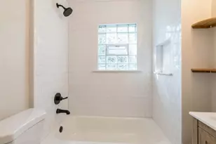 6867 N Ottawa Ave, Chicago, IL 60631 - Photo 10