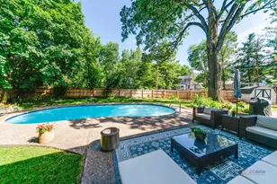 182 Blueberry Rd, Libertyville, IL 60048 - Photo 46