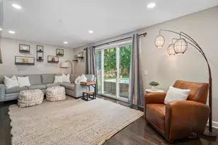 182 Blueberry Rd, Libertyville, IL 60048 - Photo 18