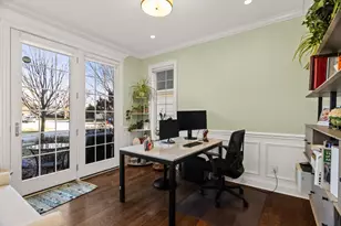 1646 Finsbury Ln, La Grange Park, IL 60526 - Photo 2