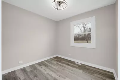 [Address not provided], Hazel Crest, IL 60429 - Photo 12