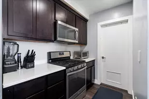 680 N Green St, Chicago, IL 60642 - Photo 4