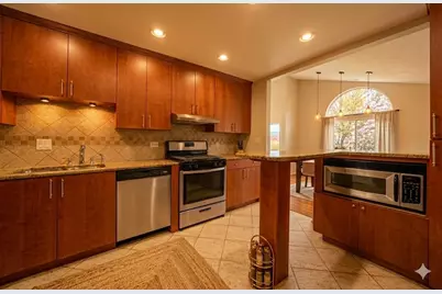 1029 Courtland Drive, Buffalo Grove, IL 60089 - Photo 6