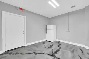 5242 S Damen Ave, Chicago, IL 60609 - Photo 6