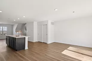 6510 Linden Trl, Wonder Lake, IL 60097 - Photo 4