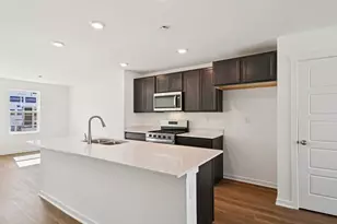 6510 Linden Trl, Wonder Lake, IL 60097 - Photo 4