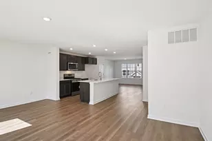 6510 Linden Trl, Wonder Lake, IL 60097 - Photo 8