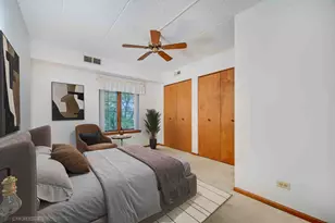 18315 Burnham Ave, Lansing, IL 60438 - Photo 6