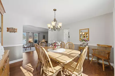 11N215 Capulet Circle, Elgin, IL 60124 - Photo 8